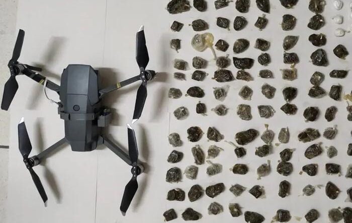 Drones com IA acoplados a câmeras já fazem a contagem de estoques em grandes armazéns